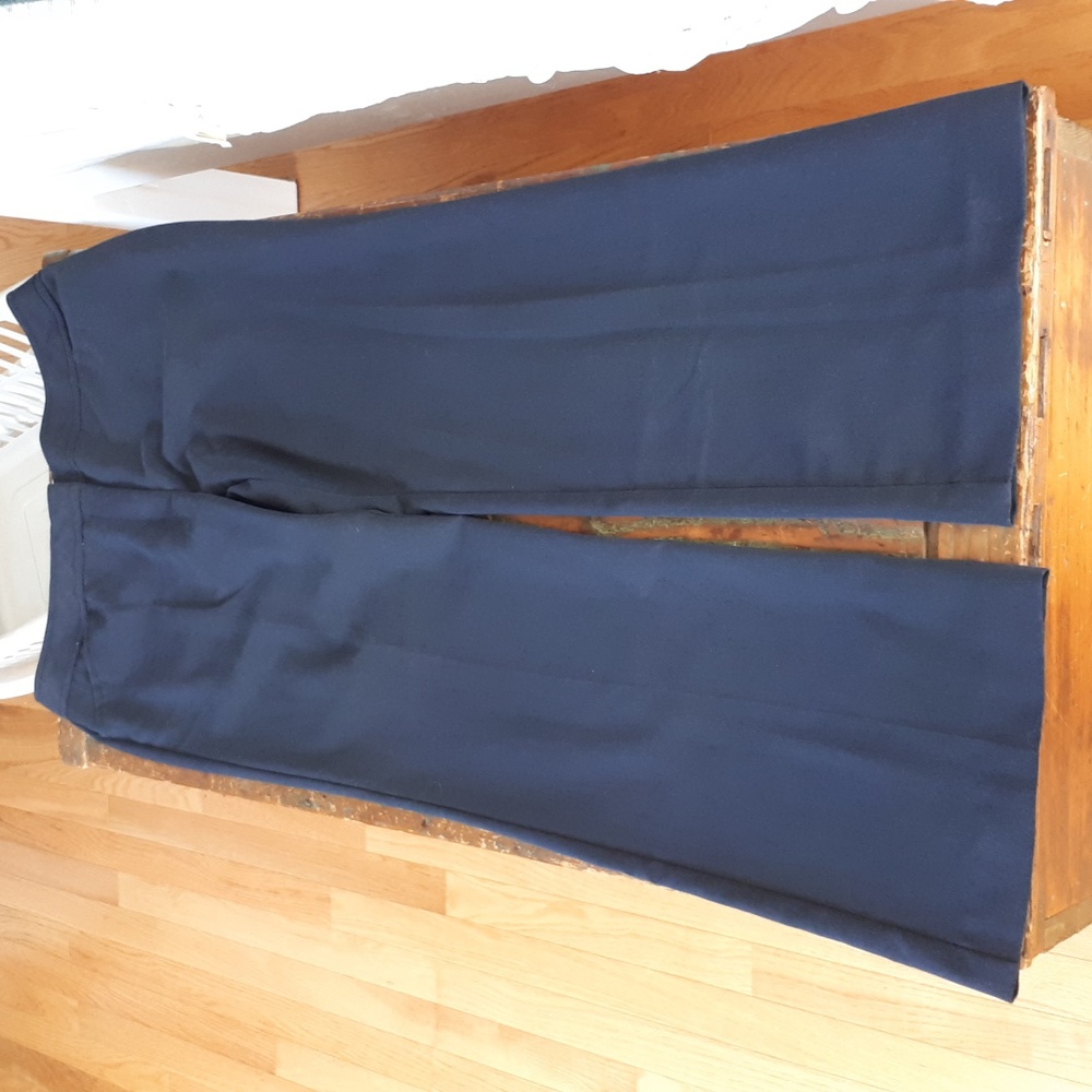 Counterparts size 12 trousers. Poly, rayon, spandex blend. Colour navy